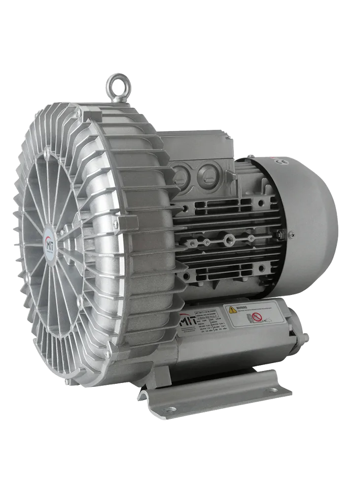 منفاخات الطرد المركزي